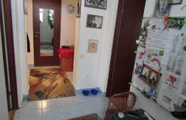 De vanzare 2 camere, 51 mp, parcare, zona Oncos