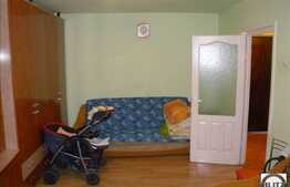 Vanzare apartament 2 camere decomandate cu loc parcare si boxa la subsol