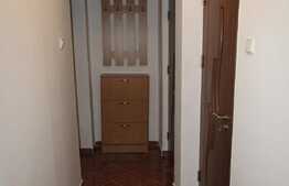 Apartament 3 camere, 49 mp, parcare, zona Piata Hermes