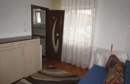 Apartament 3 camere, 49 mp, parcare, zona Piata Hermes