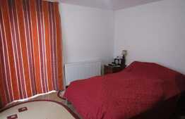 Triplex de 75 mp utili, teren de 185 mp! Zona linistita de case si vile!