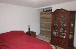 Triplex de 75 mp utili, teren de 185 mp! Zona linistita de case si vile!