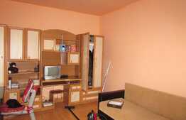 Casa de vanzare, 50 mp, teren 94, front 13, zona Sala Sporturilor