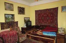 Casa de vanzare 120 mp, teren de 658 mp, front 14, zona Petrom