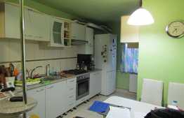 Apartament 3 camere, 63.70 mp, boxa, zona strazii Meteor