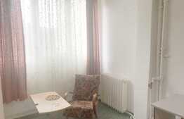 Garsoniera 28 mp, etaj intermediar, zona strazii Parang