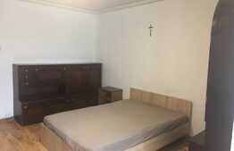 Garsoniera 28 mp, etaj intermediar, zona strazii Parang