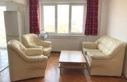 Apartament 3 camere, 70 mp, zona Casa de Cultura