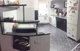 Apartament 3 camere, 65,2 mp, decomandat, parcare, boxa subsol, zona Bucium