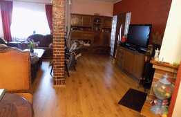 Casa individuala de vanzare, 160 mp utili, teren de 230 mp, zona linistita!