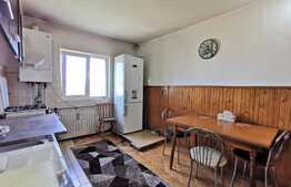 Apartament cu 3 camere, decomandat, 70 mp, B-dul Nicolae Titulescu