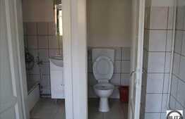 Apartament de vanzare in imobil tip casa! Zona Centrala!