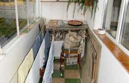 Apartament 3 camere decomandat, 64 mp, zona Nora. Boxa si loc de parcare incluse