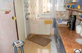 Apartament 3 camere decomandat, 64 mp, zona Nora. Boxa si loc de parcare incluse