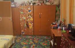 Apartament cu 2 camere, 50 mp, 3 balcoane! Zona strazii Eroilor!