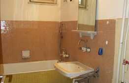 2 cam, 49 mp vizavi de Iulius Mall!