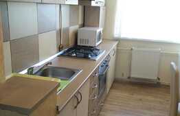 Apartament 3 camere, balcon inchis, garaj, zona Taietura Turcului