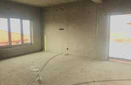 Casa 231 MP util si 607 teren interioare tencuite, instalatii electrice si geamuri termopan! Comision 0%