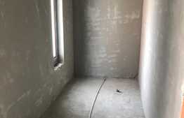 Casa 231 MP util si 607 teren interioare tencuite, instalatii electrice si geamuri termopan! Comision 0%