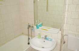 Apartament 3 camere, 70 mp, decomandat, garaj, zona Minerva