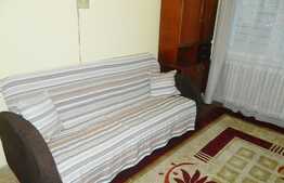 Apartament 2 camere, 49,7 mp, decomandat, zona Hotelului Royal