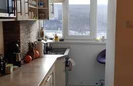 Apartament 4 camere, 70 mp, decomandat, boxa, zona strazii Mehedinti