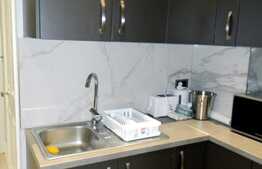 Apartament cu 2 camere, 50 mp, decomandat, garaj, zona Blocului Spray