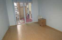 Apartament cu 2 camere, 49 mp, loc de parcare, zona strazii Porii