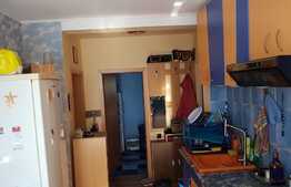 2 camere, 56 mp, 2 balcoane! Gradina 80 mp, 2 parcari! 