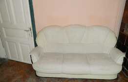 Garsoniera 32 mp decomandata, zona Piata Cipariu