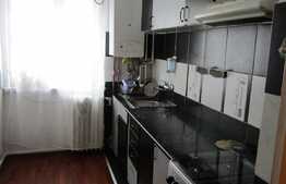 De vanzare 4 camere, 78 mp, decomandat, zona strazii Clabucet