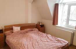 Casa individuala 212 mp utili, compusa din 2 apartamente de 4 camere, teren de 250 mp, zona Podului IRA