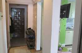 De vanzare 2 camere, 40 mp, boxa, zona Complex Nora