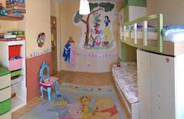 De vanzare 3 camere, 79 mp, decomandat, zona Minerva