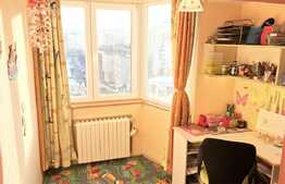 De vanzare 3 camere, 79 mp, decomandat, zona Minerva