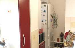 De vanzare 3 camere, 79 mp, decomandat, zona Minerva