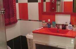 De vanzare apartament 3 camere, 70 mp, zona Primariei Baciu