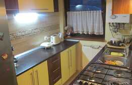 De vanzare apartament 3 camere, 70 mp, zona Primariei Baciu