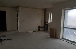 De vanzare 2 camere, 58 mp, semifinisat, zona strazii Romul Ladea