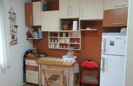 De vanzare apartament 3 camere, 68 mp, zona strazii Brates