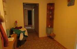 De vanzare apartament 3 camere, 68 mp, zona strazii Brates