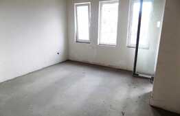 Exclusivitate ! Triplex de 132 mp, teren de 134mp, semifinisat , garaj ! Posibilitate schimb cu apartament!