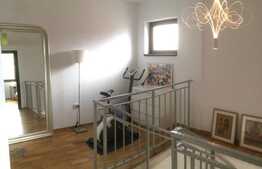 Apartament 3 camere, 89 mp, decomandat, parcare, boxa, zona strazii Iuliu Moldovan