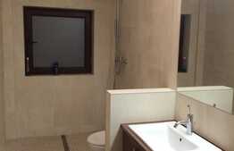 Apartament 3 camere, 89 mp, decomandat, parcare, boxa, zona strazii Iuliu Moldovan