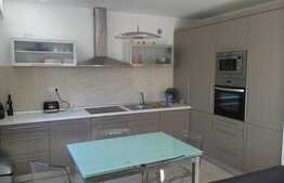 Apartament 3 camere, 89 mp, decomandat, parcare, boxa, zona strazii Iuliu Moldovan