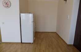 De inchiriat 2 camere, 49 mp! Parcare! Zona strazii Sesul de Sus!