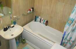 De vanzare apartament 2 camere, 47.50 mp, zona Petrom!