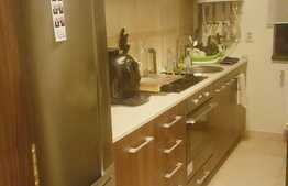 Vanzare 2 camere, 46 mp, decomandat! Zona strazii Stejarului!