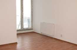 Garsoniera 42 mp, imobil nou, garaj, posibilitate mobilare, zona Iulius Mall