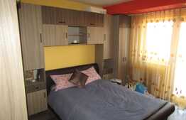 Apartament de vanzare 2 camere, 44 mp, decomandat! Zona strazii Teilor!